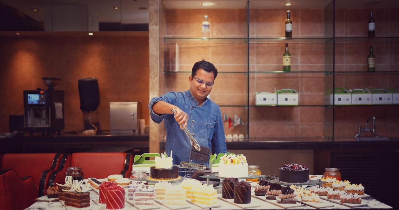 Holiday Inn Amritsar Ranjit Avenue, an IHG Hotel Bagian luar foto